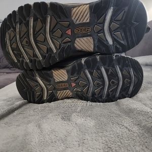 Keen work boots size 10